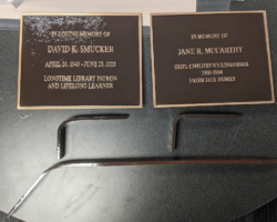 bronze-plaques-with-post