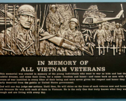 MILITARY PLAQUES & EMBLEMS #7 CAST BRONZE BAS-RELIEF PLAQUE FOR VIETNAM VETERANS