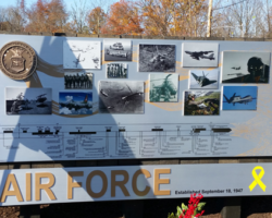 MILITARY PLAQUES & EMBLEMS #56