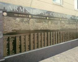 MILITARY PLAQUES & EMBLEMS #16 WAR MEMORIAL
